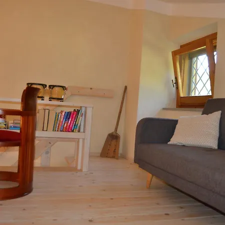 Freistehendes Haus Mit Garten Zur Alleinigen Nutzung Holiday home *